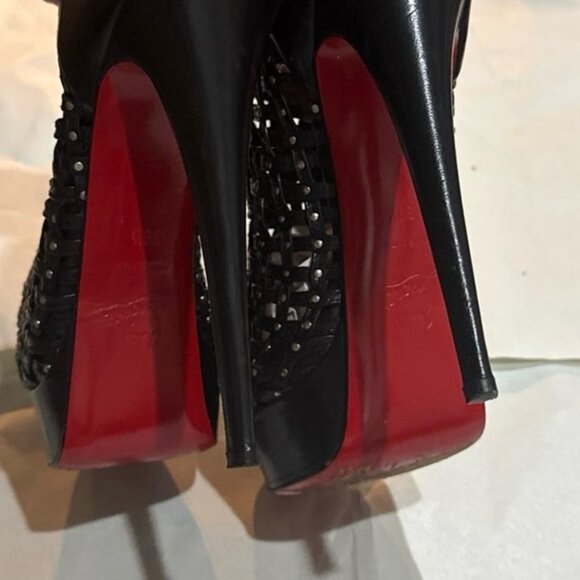 Christian Louboutin Pumps heels size 38 1/2 - Picture 4 of 4